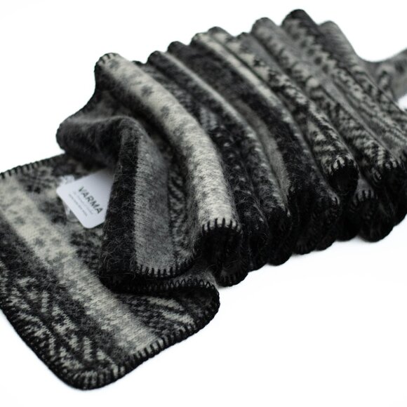 Varma Iceland Wool Scarf Gray Black White 100"x10" Nordic Fair Isle NWT Warm - Picture 9 of 9